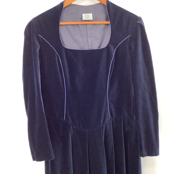 Laura Ashley Vintage Navy Velvet Long Sleeve Dress Size 12 Victorian Faire Goth - Picture 2 of 11